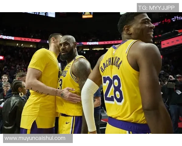 湖人对阵国王在线直播全程回顾与精彩瞬间分析